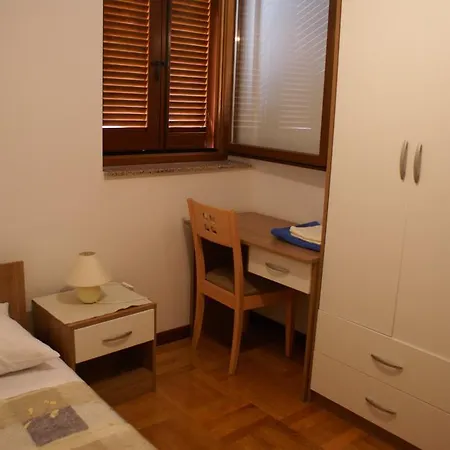 Aleksandar Apartman Krk Town