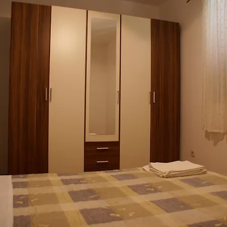 Aleksandar Apartman